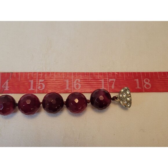 Natural Stone Faceted Red Agate Bead Necklace W/ Magnetic Rhinestone Clasp - Picture 8 of 9